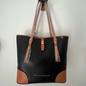 Dooney & Bourke large medium handbag, black leather brown details